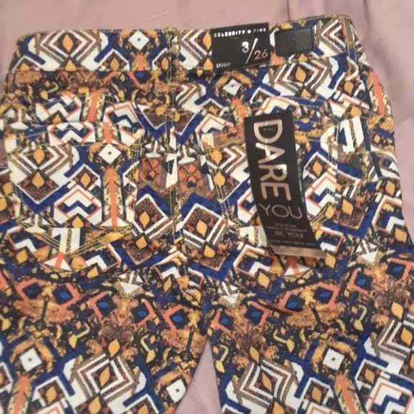 Celebrity Pink Skinny Style Blue Magic - Picture 2 of 7